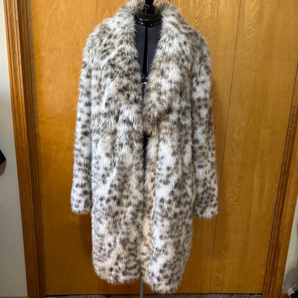NVLT Faux Fur Leopard Print Teddy Jacket - NWOT